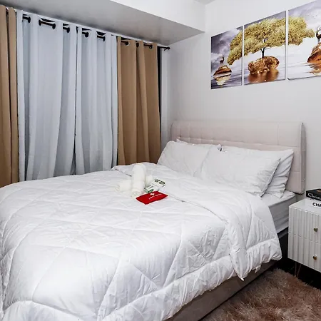 Condo In Makati Staycation