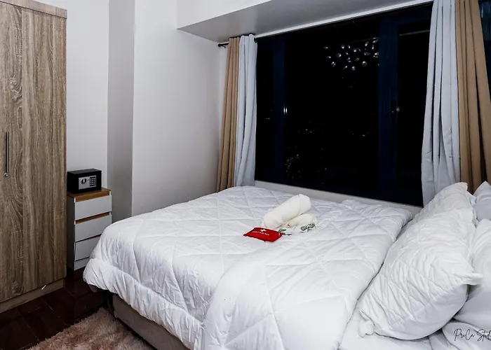 Apartment In Makati Staycation